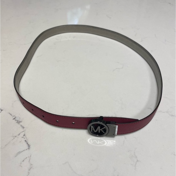 Michael Kors Twist Reversible Leather MK Logo Buckle Belt Red/Silver, Size M/L - Picture 4 of 16